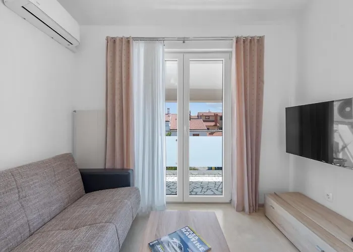 Summer House Apartment