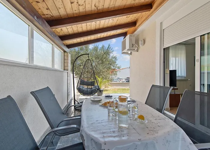 Summer House Apartment *