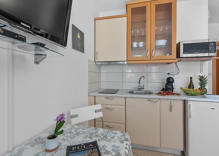 Apartment Summer House Pula