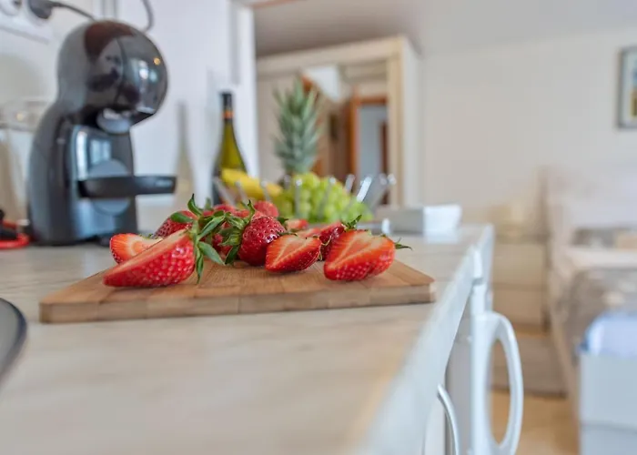 Апартаменти Summer House