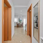 Summer House Apartman *
