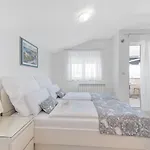 Apartman Summer House