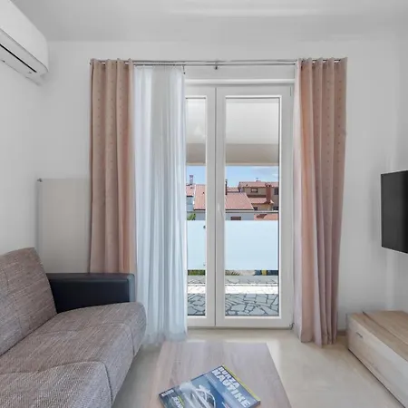 Summer House 아파트