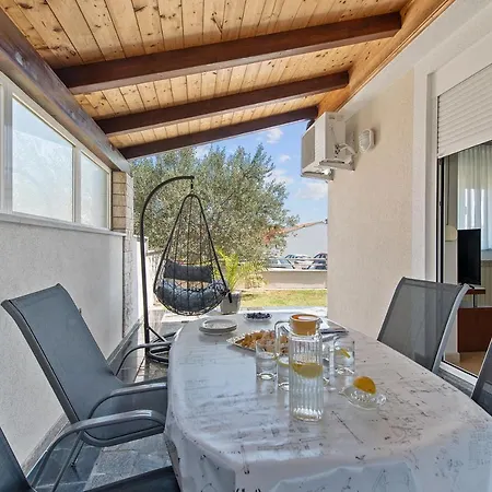 Summer House 아파트 *