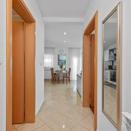 Summer House 아파트 *